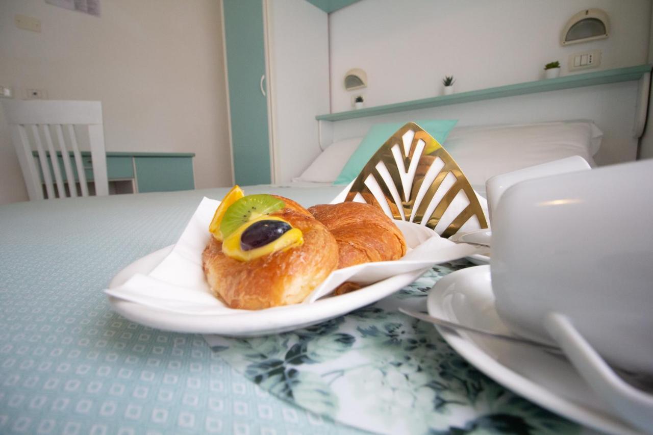 Hotel Morri Белариа-Игеа Марина Екстериор снимка
